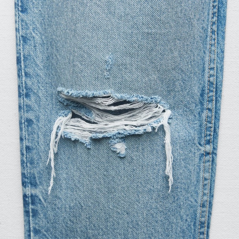 ZARA Ripped High Rise Mom Jeans - Picture 9 of 11